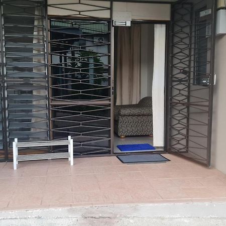 Cosy 2 Bedroom Unit With Pool,Wifi Сува Екстериор снимка