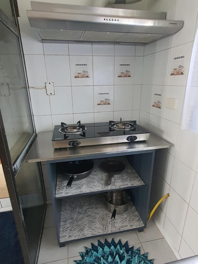 Cosy 2 Bedroom Unit With Pool,Wifi Сува Екстериор снимка