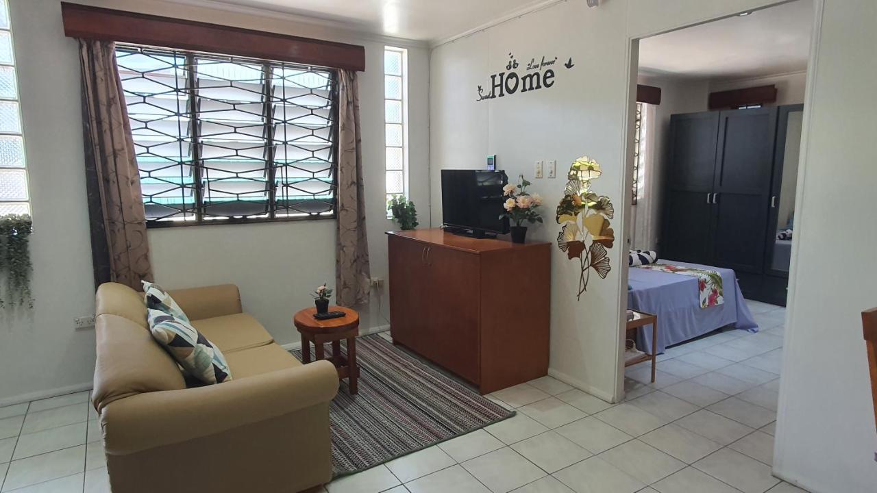 Cosy 2 Bedroom Unit With Pool,Wifi Сува Екстериор снимка