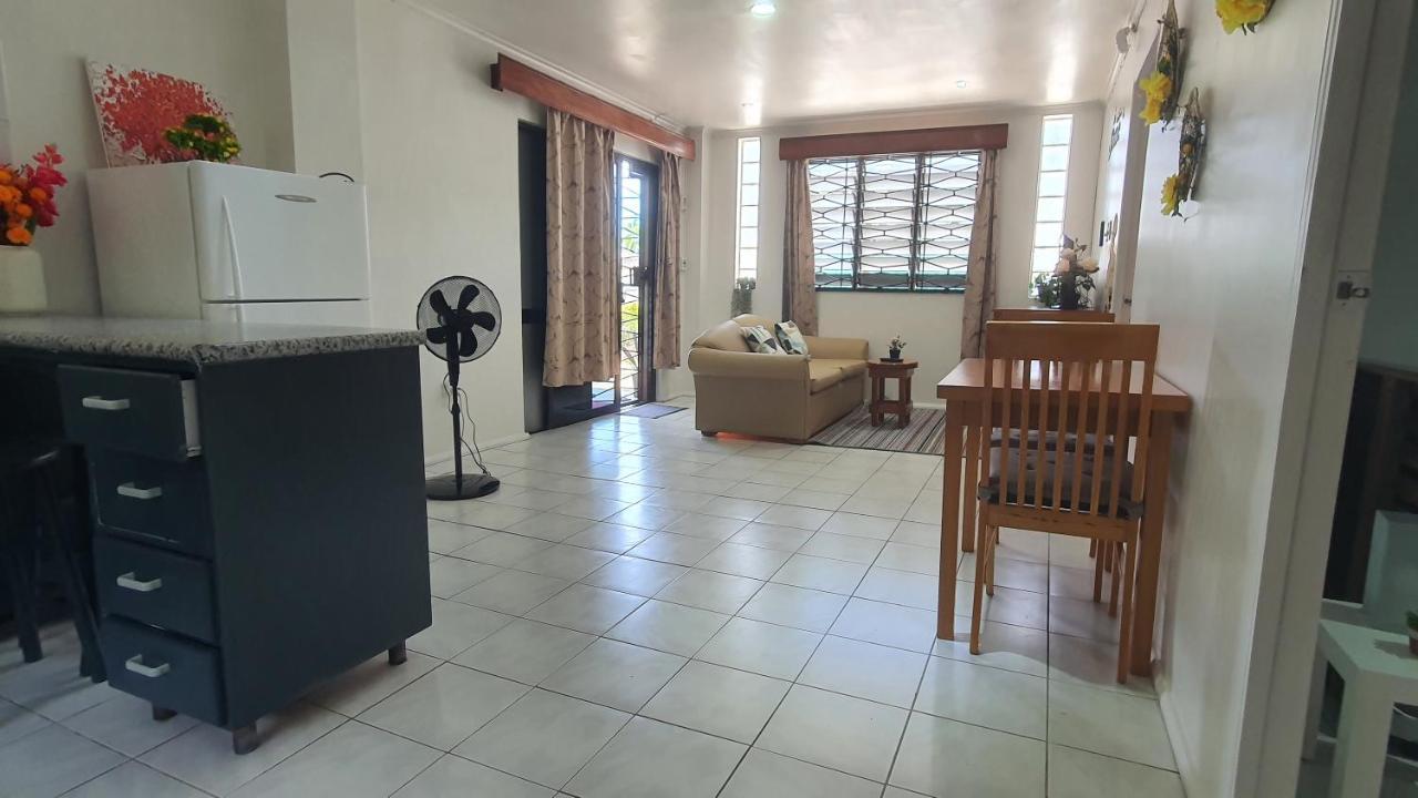 Cosy 2 Bedroom Unit With Pool,Wifi Сува Екстериор снимка
