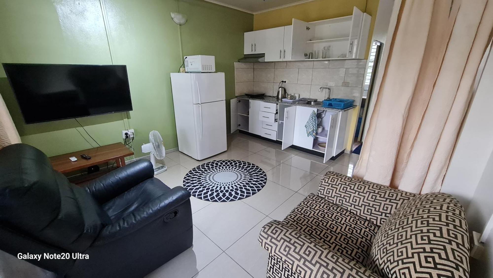 Cosy 2 Bedroom Unit With Pool,Wifi Сува Екстериор снимка