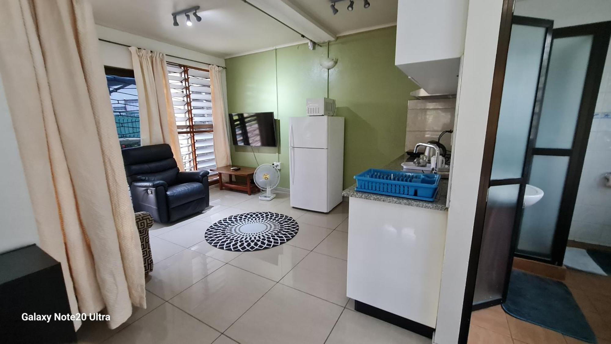 Cosy 2 Bedroom Unit With Pool,Wifi Сува Екстериор снимка